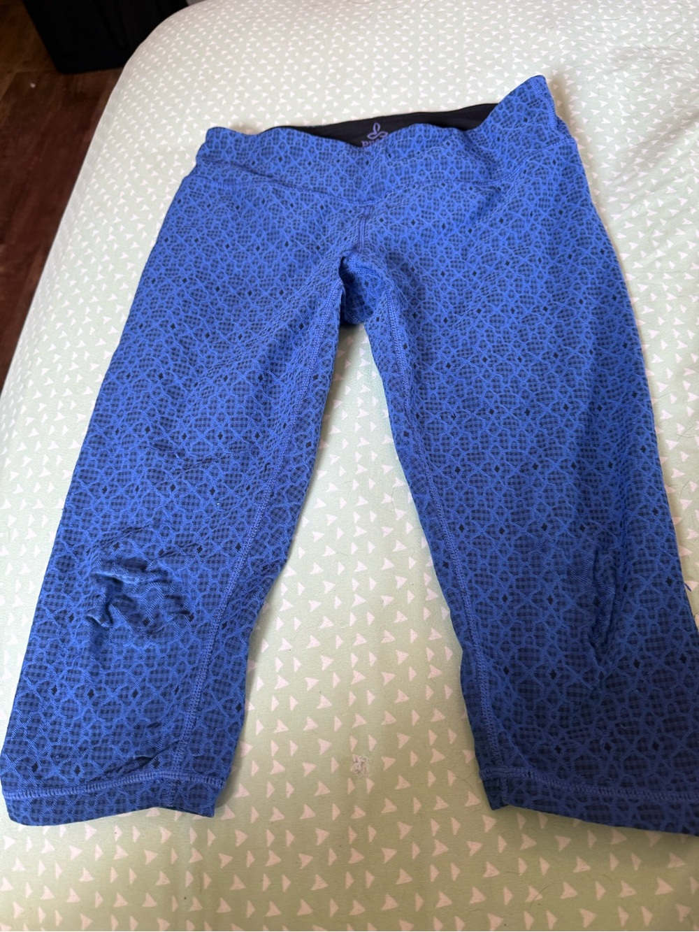 Prana Blue Patterned womens Capri Leggings